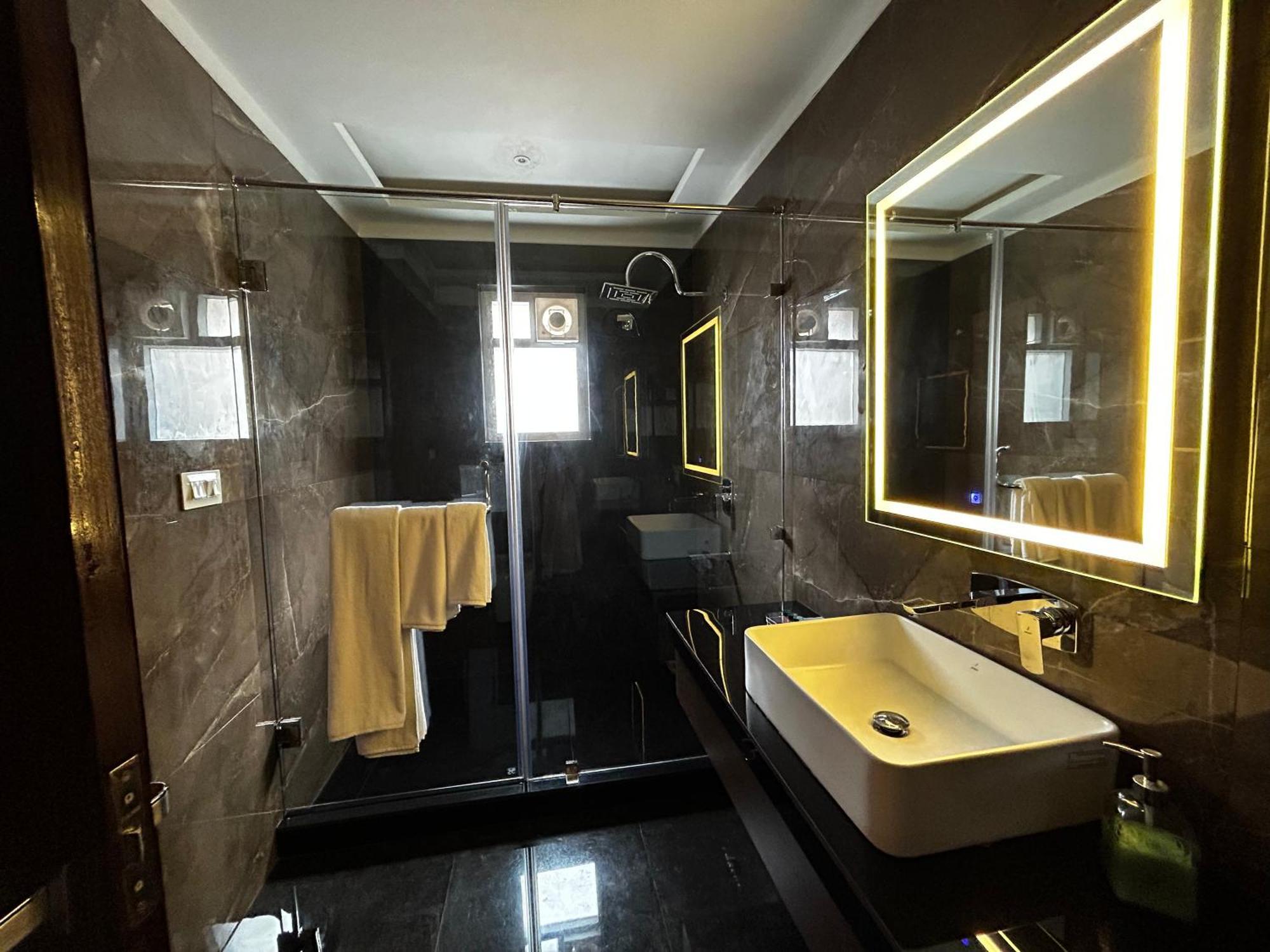 Ashirvad Homestay Варанаси Экстерьер фото